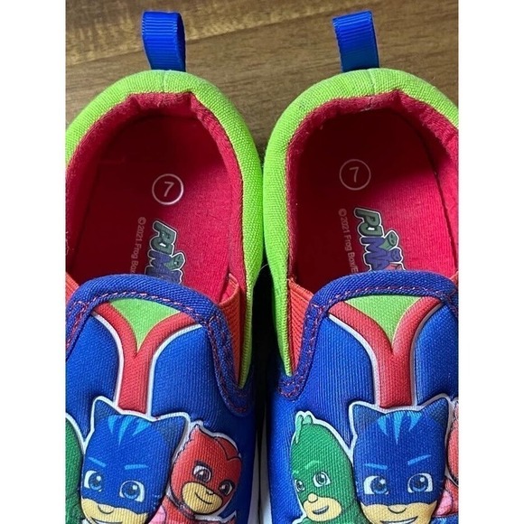 PJ Masks blue and green shoes Kids size 7 - Picture 6 of 7